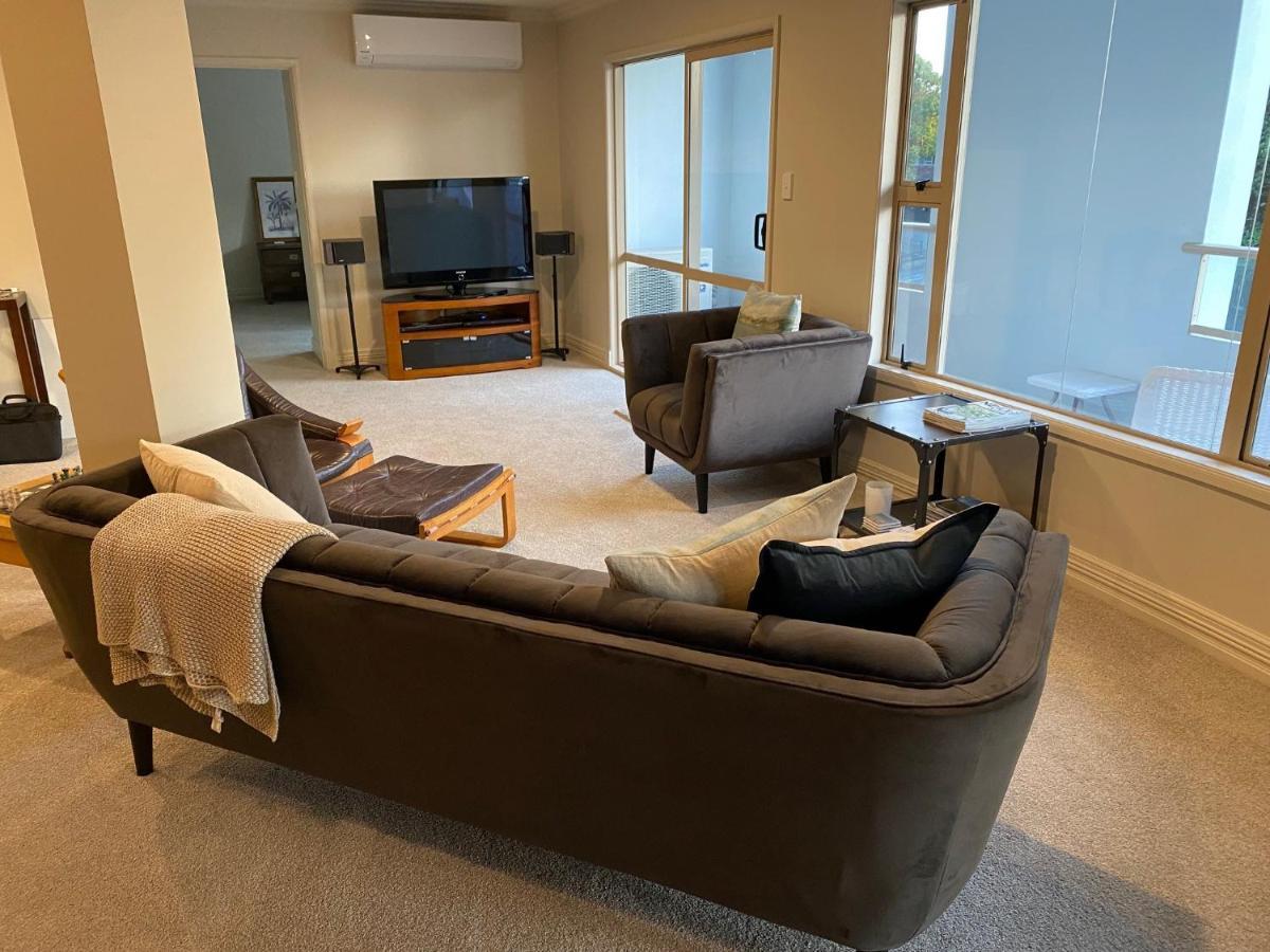 West End Precinct 2 Bedroom Apartment Close To Walkway And Ocean ニュープリマス エクステリア 写真